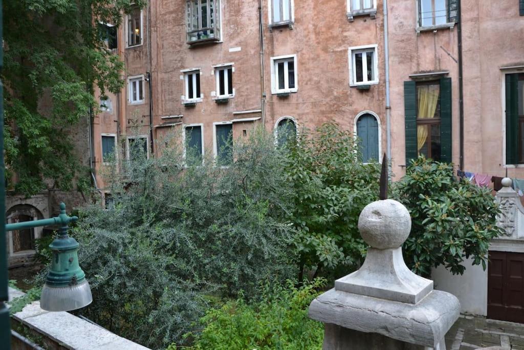 Quiet And Comfort In The Heart Of Veneţia Exterior foto